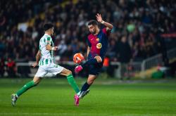 英雄联盟总决赛-巴塞罗那大将因伤缺席对阵贝蒂斯的比赛