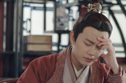 LOL决赛-拉文末节狂飙导演逆转奇迹，浙江队力克步行者彰显团队韧性