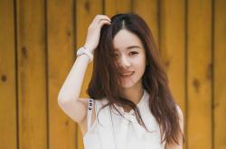 英雄联盟总决赛门票-当约基奇的佛系绝杀遇上马刺的集体苏醒，一场跨越时空的篮球寓言