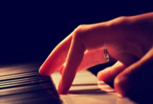 英超锋刃出鞘!葡萄牙绝境逢生,C罗任意球绝杀书写关键一胜!