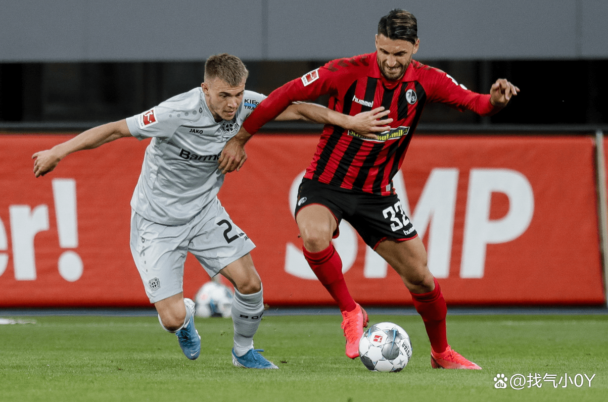 奥格斯堡逼平勒沃库森，主场保持不败