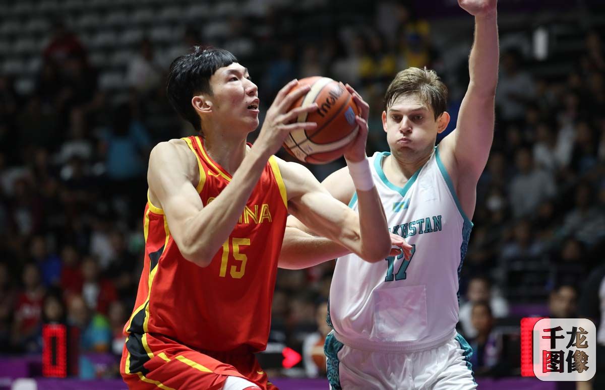 包含哈萨克斯坦战胜对手，出线前景一片光明的词条