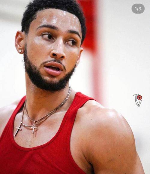 人轻取活塞,西蒙斯发挥出色的简单介绍 人轻取活塞,西蒙斯发挥出色的简单介绍