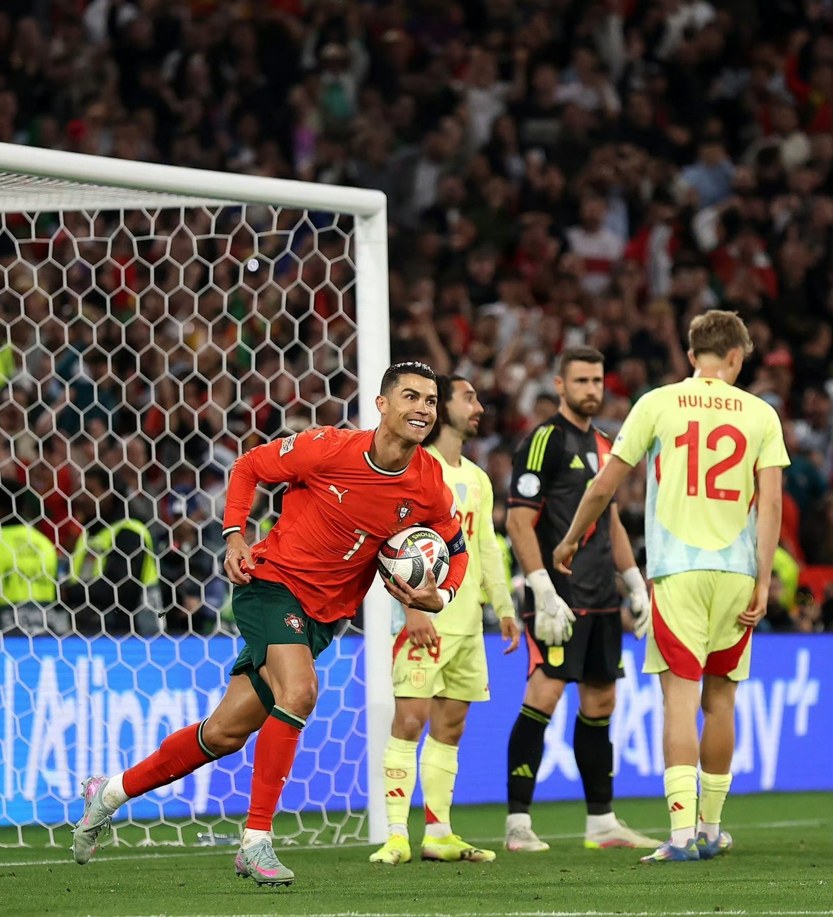 葡萄牙逆转卢森堡，保持不败纪录