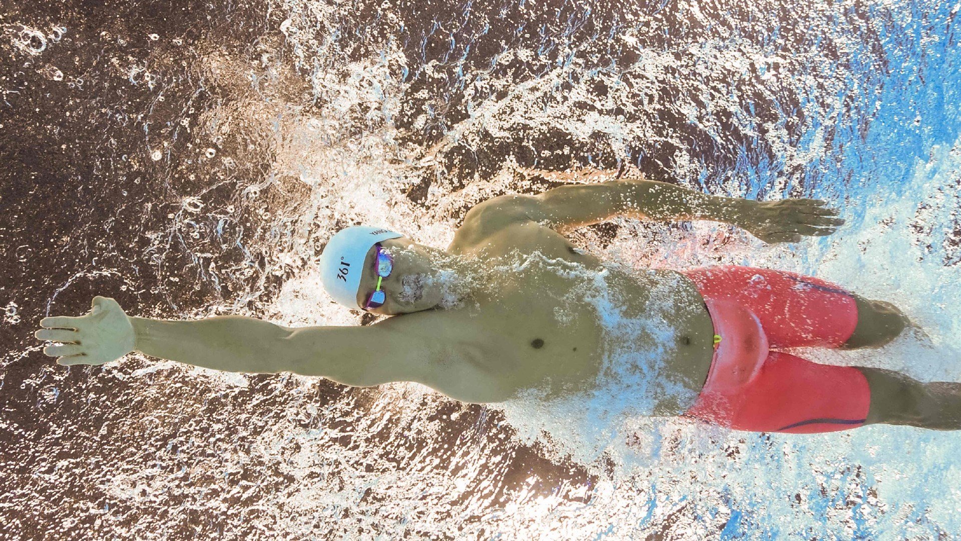 莱奥如利刃出鞘，里昂锋线彻底撕裂洪都拉斯防线