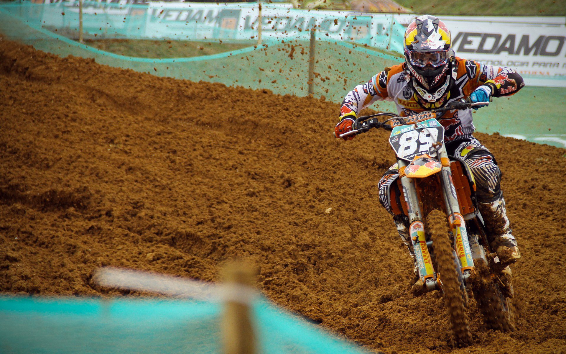 布克47分如利刃出鞘，广厦主场击碎爵士反扑