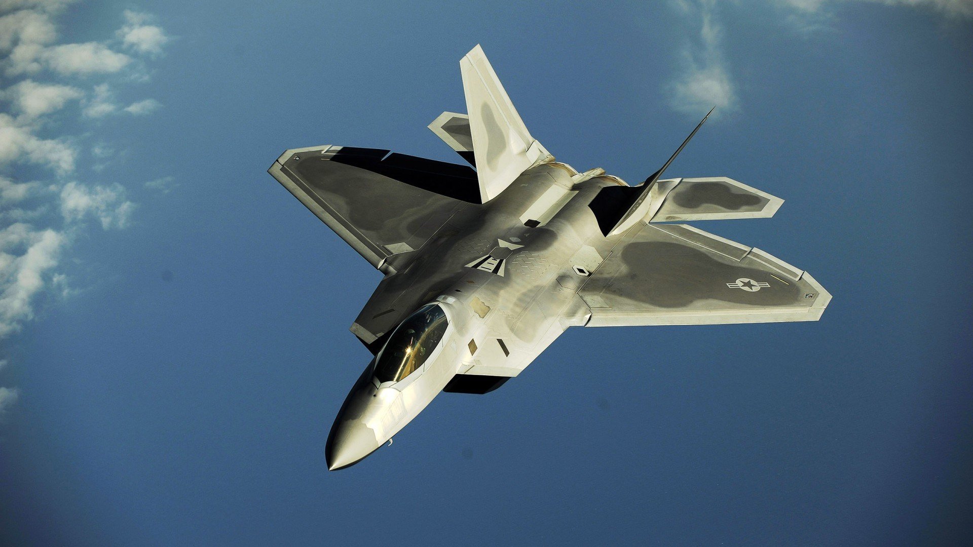 贝恩,从绝平者到终结者,双重身份点亮雷霆加时奇迹